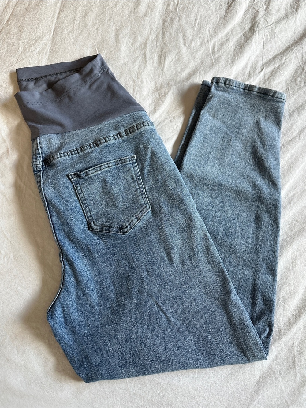 Maternity High-Waist Blue Denim Jeans with Stretch Panel